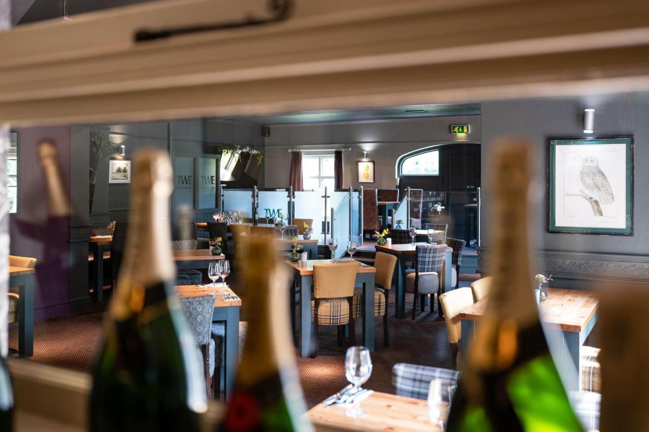The World'S End - Northampton Hotel Ecton Kültér fotó