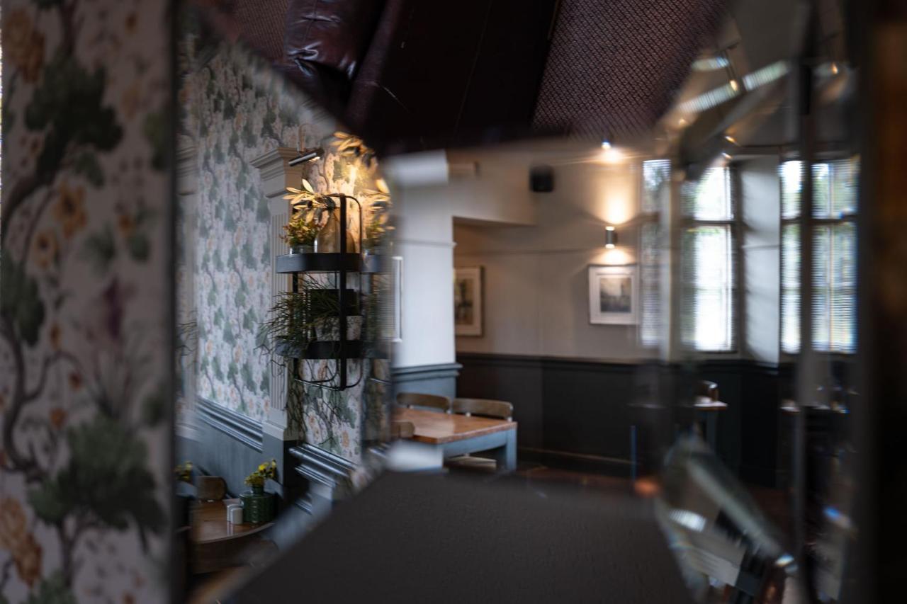The World'S End - Northampton Hotel Ecton Kültér fotó