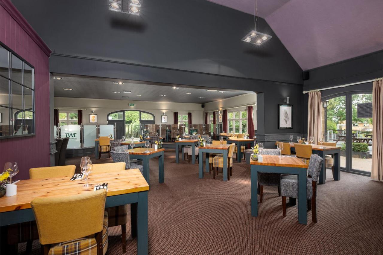 The World'S End - Northampton Hotel Ecton Kültér fotó